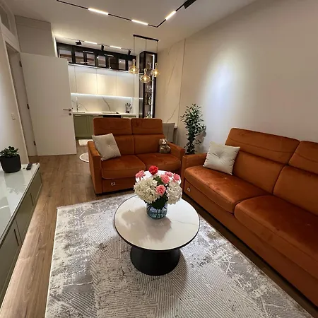 Lägenhet Sirne Tirana